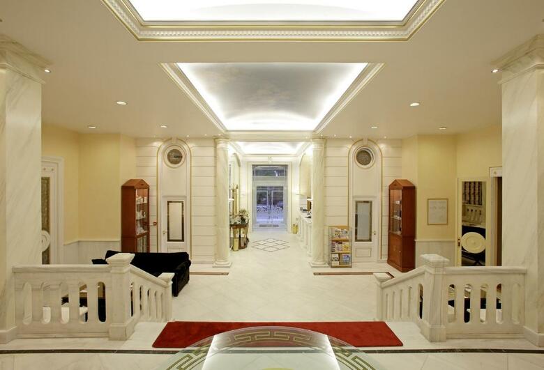 Theoxenia Palace Hotel