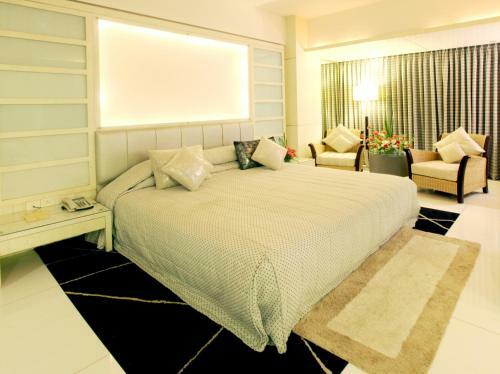 Hotel Peninsula Grand