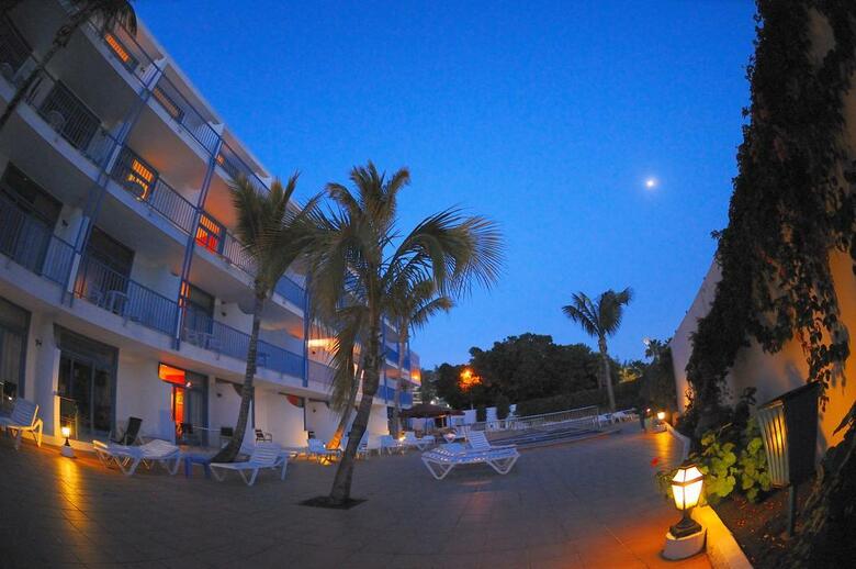 Apartamentos Costa Volcan And Spa
