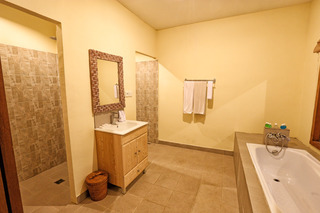 Hotel Bhanuswari Resort & Spa
