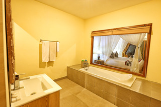 Hotel Bhanuswari Resort & Spa