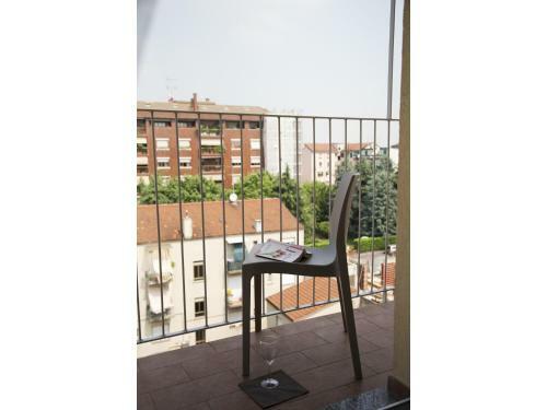 Marina's White Apartment