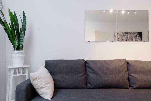 Marina's White Apartment