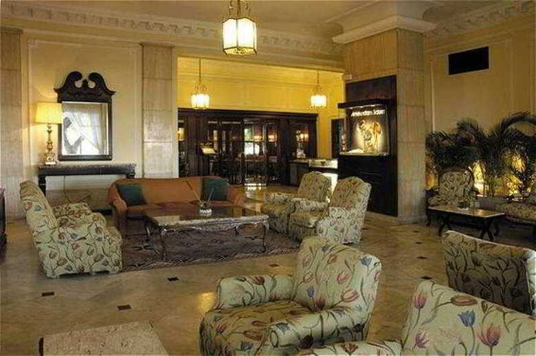 Hotel California Othon Classic