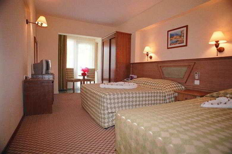 Eken Resort Hotel