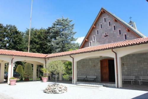Hostal Centro Di Spiritualit� Maria Candida