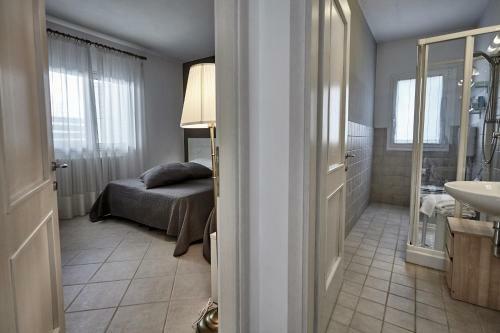 Rouge Hotel International