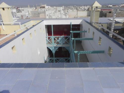 Riad Ryad Watier