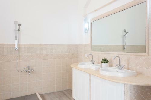 Hostal Palazzo Mediterraneo
