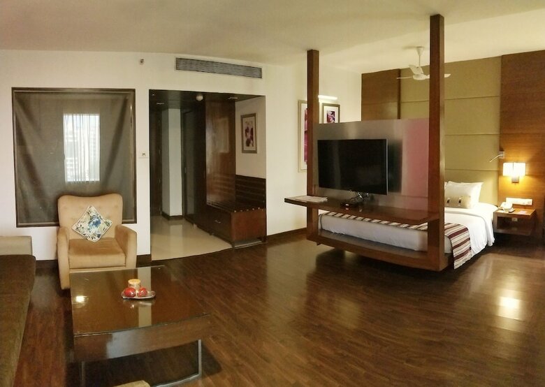 Hotel Royal Orchid Central Pune