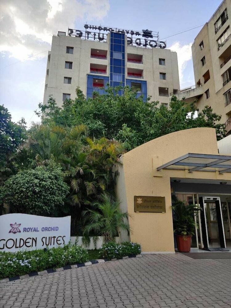 Hotel Royal Orchid Golden Suites