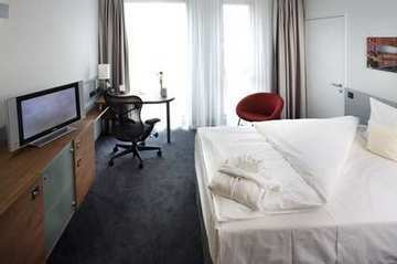 Hotel Hilton Garden Inn Stuttgart Neckarpark