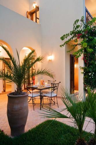 Bed & Breakfast Rebali Riads