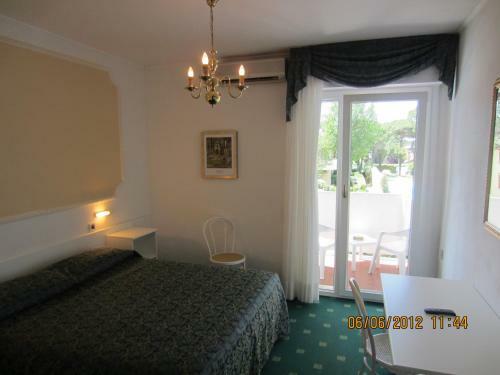 Hotel Ambassador Meuble