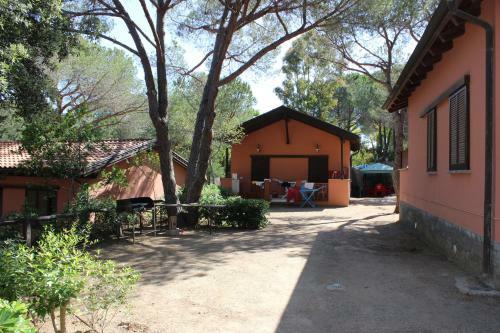 Camping Lacona Pineta