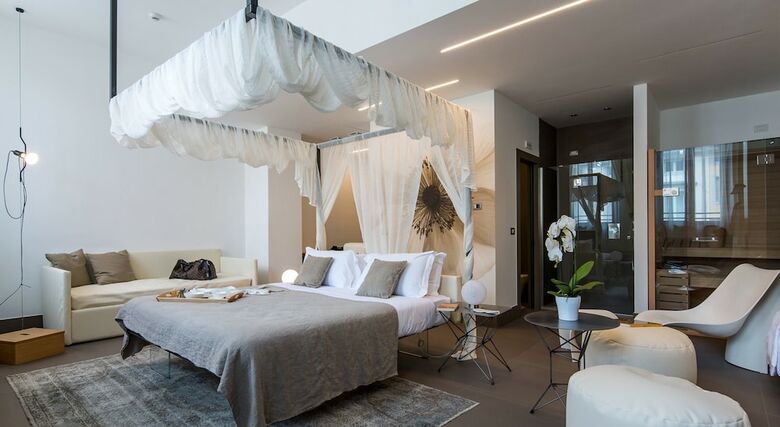 Hostal Mercatovecchio Luxury Suites