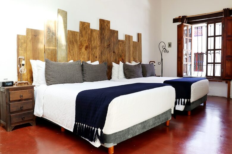 Sereno Art Hotel