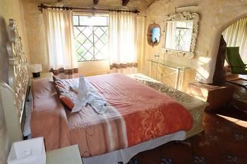 Hostal Quinta Los Pinos