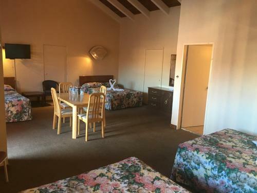 Hotel Del Sol Inn