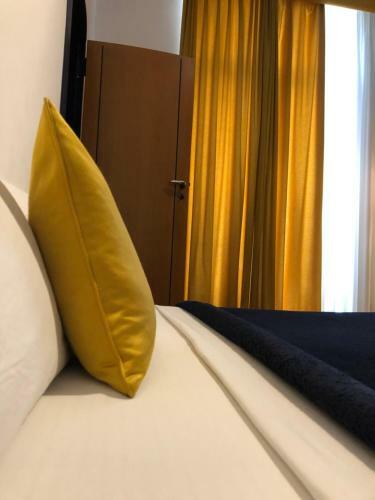 Santa Maria La Nova 21 B&B