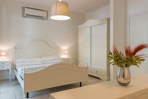 Baia Dei Mergoli Hotel