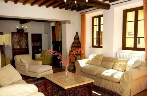 Agroturismo Casa Vacanze Villa Giusterna