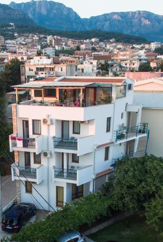 Apartments Rux De Luxe