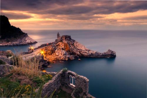 Hostal La Finestra Sul Golfo