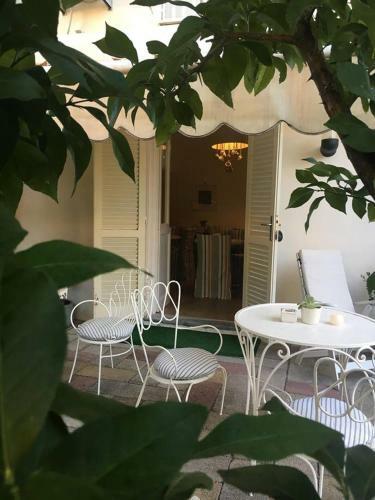 Hostal B&B Raffaelli Villino Limoni