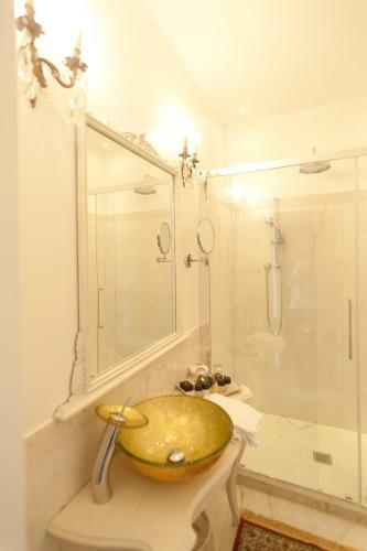Hostal Piazza Venezia Le Camere