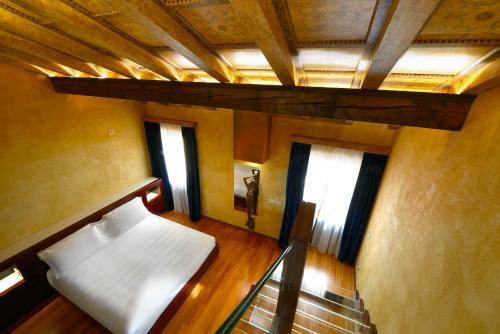 Hostal City Centre Rooms And Apartments