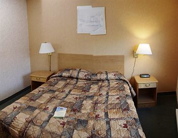 Hotel Econo Lodge Inn  And  Suites