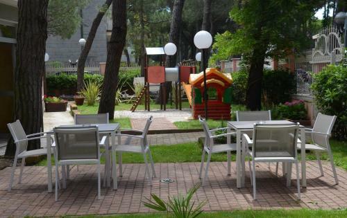 Hostal Rosen Garden Garn�