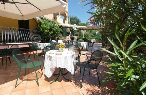 Aparthotel Hotel Costazzurra
