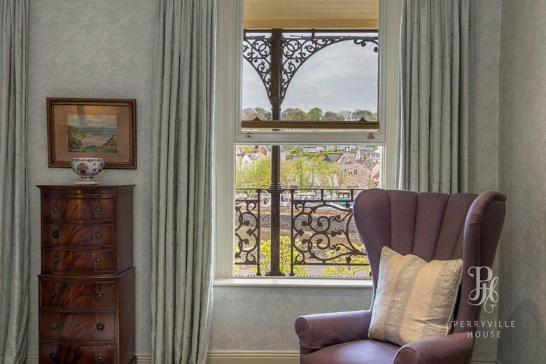 Hotel Perryville House