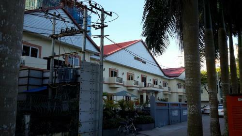 Hotel 9 Mile