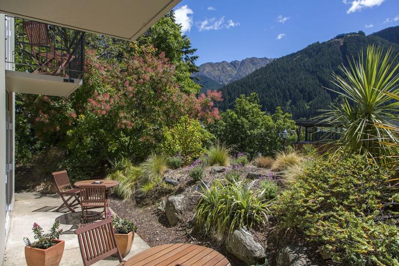 Central Ridge Boutique Hotel