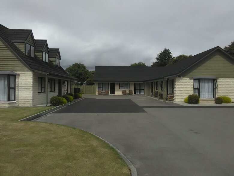 Academy Lodge Motel