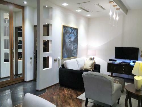 Luxury Apartments Mondrian Old Town