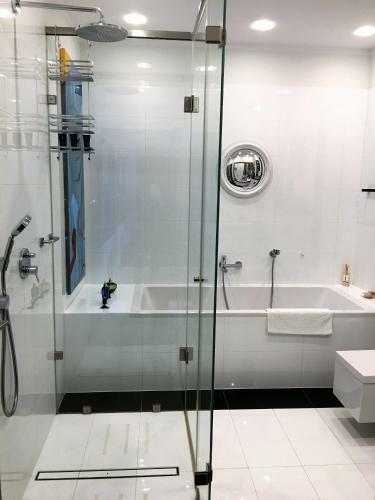 Luxury Apartments Mondrian Old Town