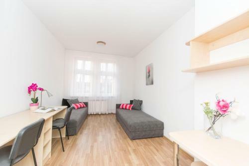 Albergue Akademikus Toru?