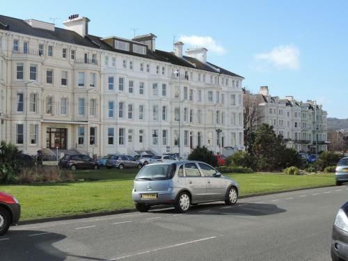 Eastbourne Sea View Apartment