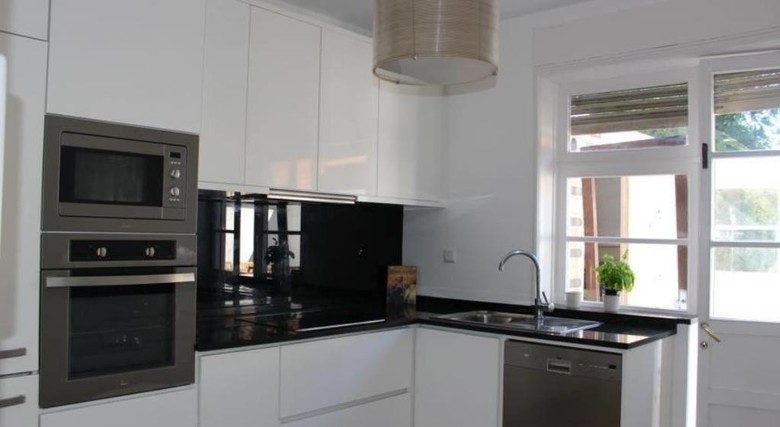 Bed & Breakfast 100 Contos