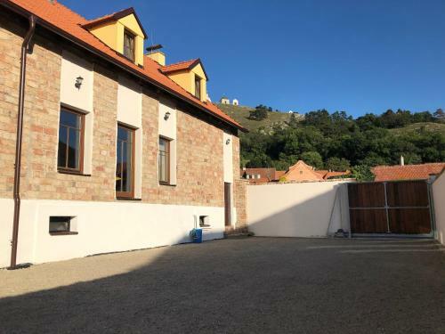 Hostal Garni Pension U Svat�ho Urbana