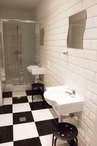 Grand Central Hostel