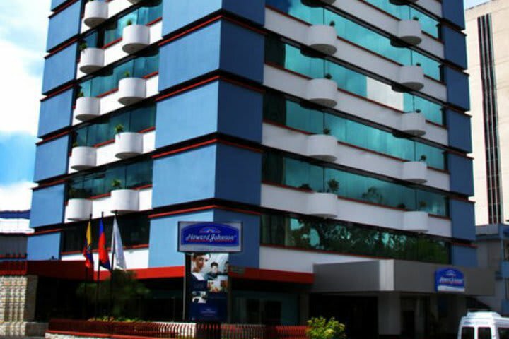 Hotel Howard Johnson La Carolina- Quito