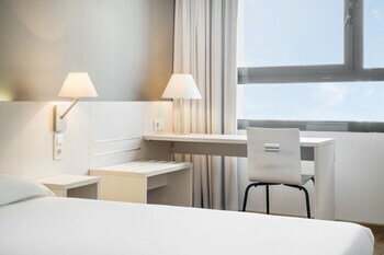 Hotel Ilunion Valencia 3