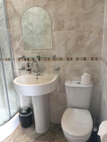 Hostal Carisbrooke Guest House