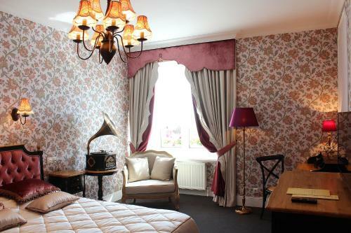 Russkiy Dvorik Boutique Hotel