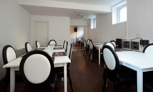 Living In Aparthotel
